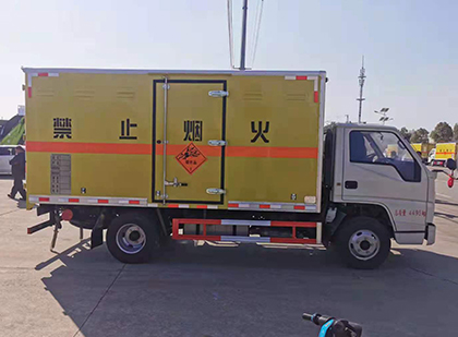 蒙城爆破器材运输车